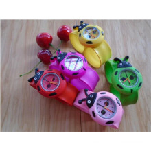 Yxl-871 Niños Unisex Niños Lindo Escarabajo de Dibujos Animados Slap Snap Bendable Reloj De Cuarzo de Goma